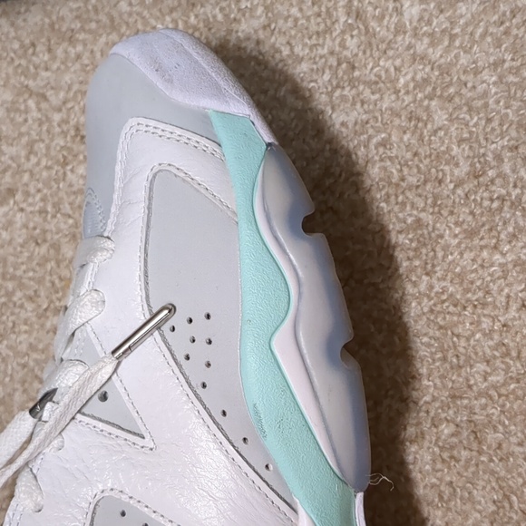 Air Jordan 6 Retro - Picture 4 of 7